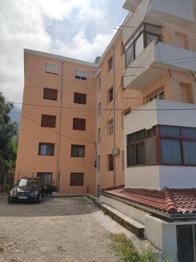 Ergi'S Bed & Breakfast Kruje Exterior photo
